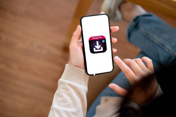 Cara Praktis Gunakan Snaptik Unduh Video TikTok Dari Perangkat iOS